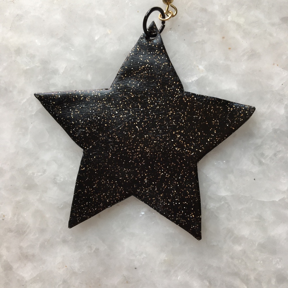 Large Black Stars with gold glitter accents handcrafted statement earrings ✨⭐️🖤 - Picture 4 of 13